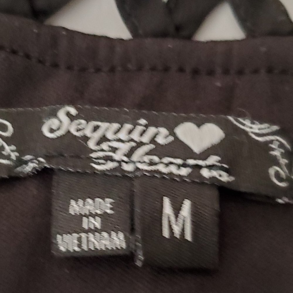 Seguin Heart Women medium 3/4 long sleeves 100% polyester. - Picture 10 of 15